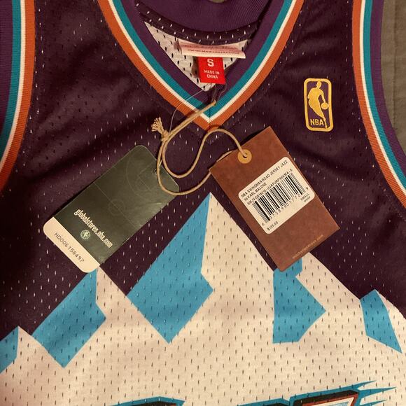 Mitchell & Ness 1998 Utah Jazz Karl Malone basketball Jersey Men Small Authentic - Picture 3 of 6